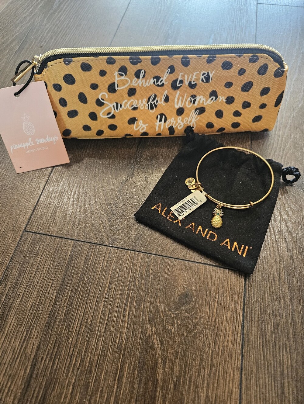 Alex and Ani Pineapple Charm Bangle + Pineapple Sundays Pouch NWT Gift Set